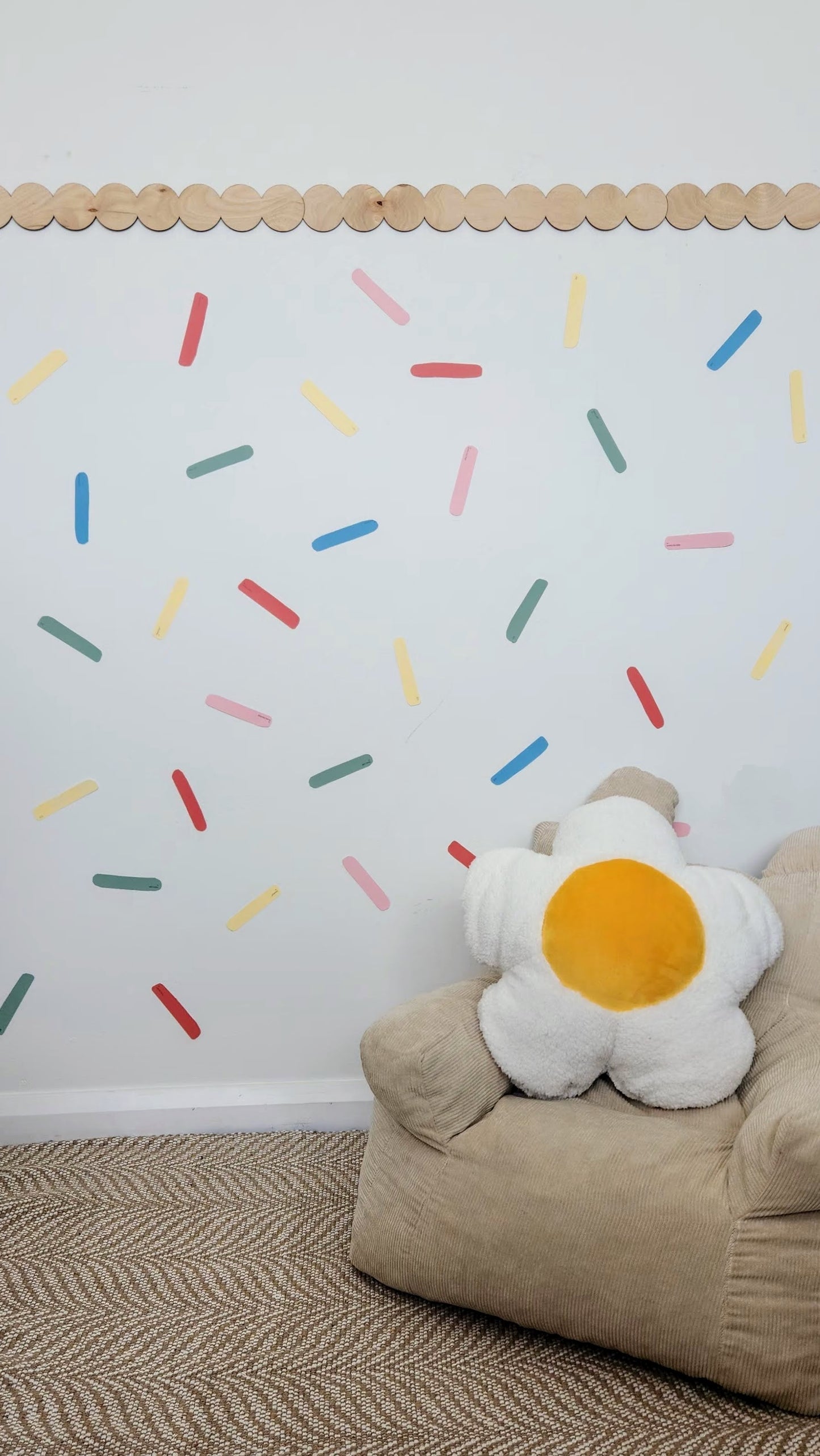 Decorative wall moulding