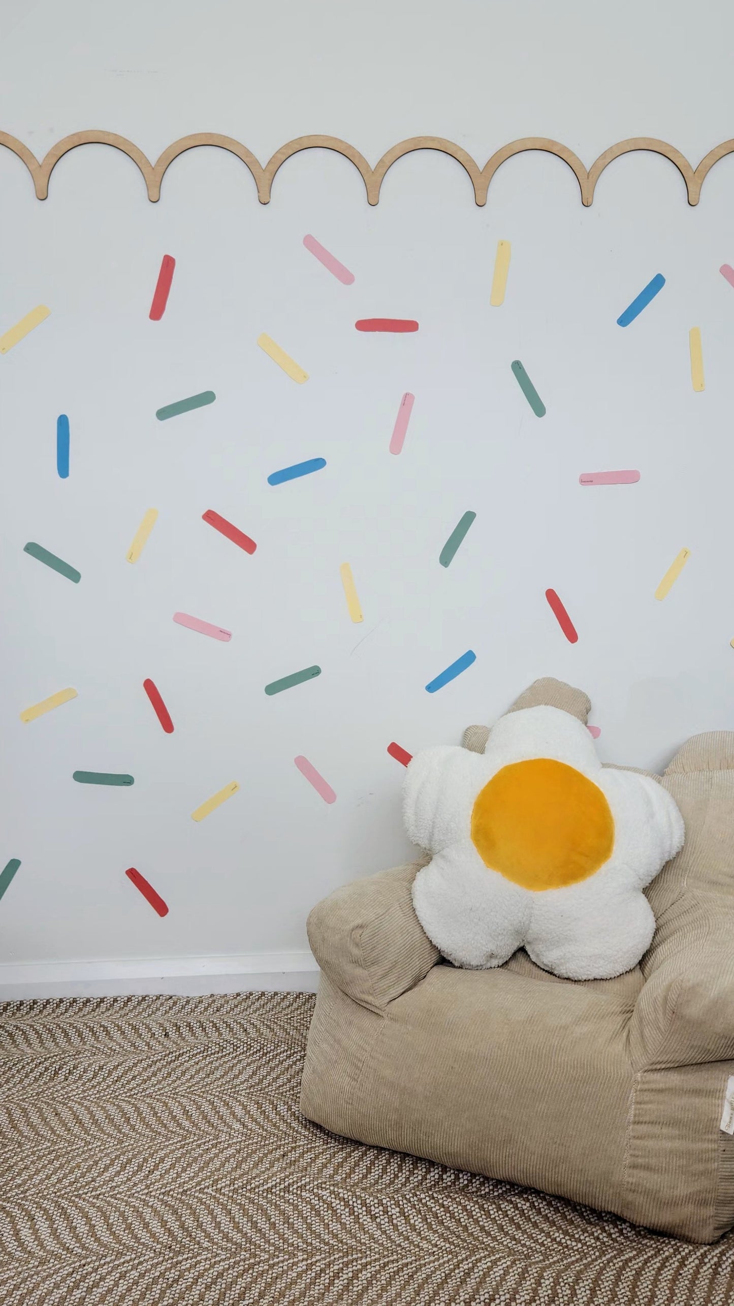 Decorative wall moulding